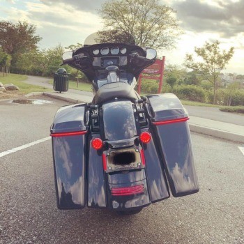 photo by Peter Darias